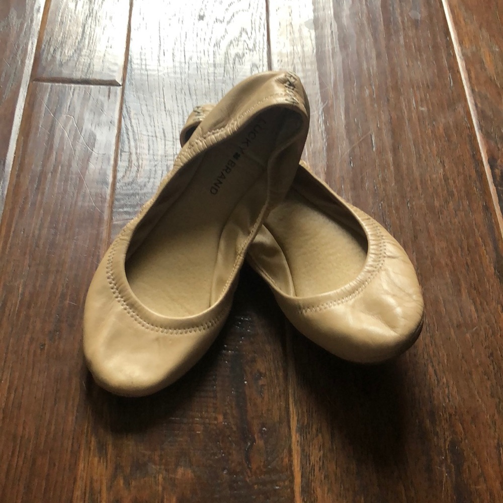 Lucky brand flats
